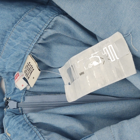 Levi's Chambray Dress Mini Flare Denim NWT Coastal Cowgirl Casual Blue Small - Picture 15 of 15